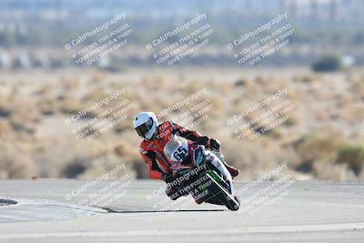 media/Dec-07-2025-CVMA (Sun) [[3e7d2de5dc]]/Race 12- Formula 40 MW and LW/